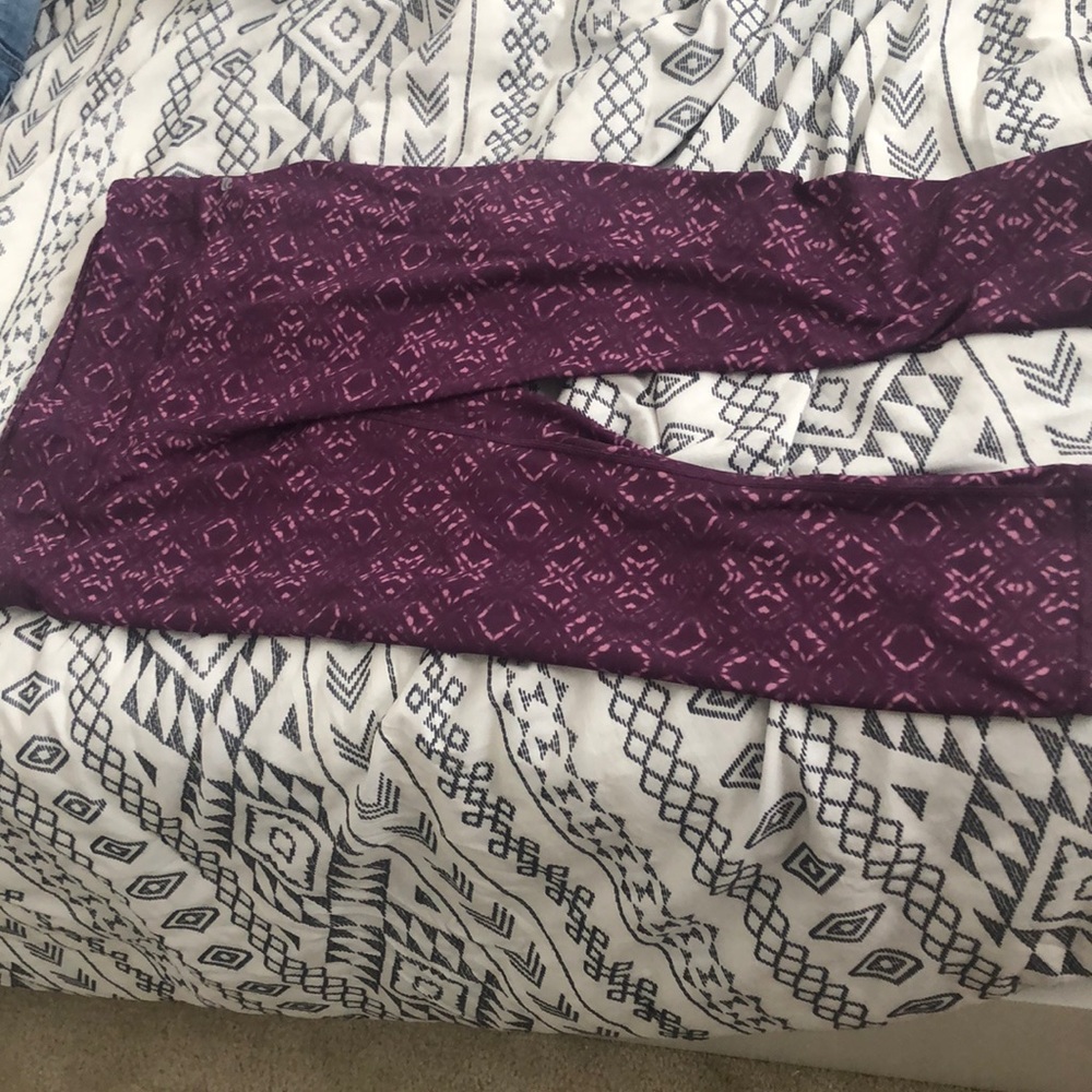 Fabletics patterned leggings